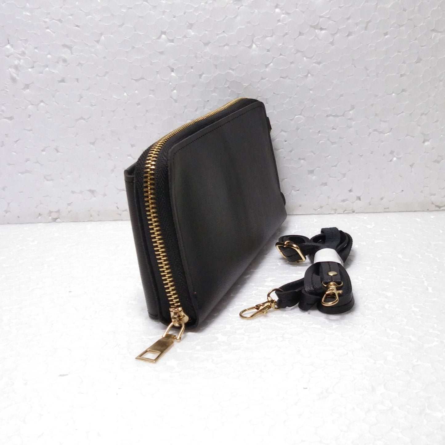 WOMEN'S POUCH WALLET