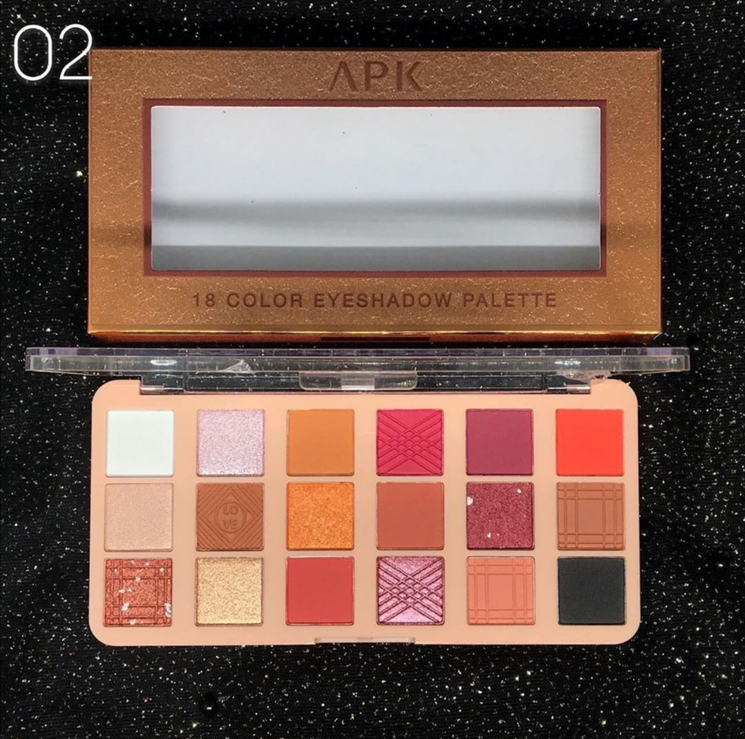 Apk 18 Colors Eyeshadow Palette